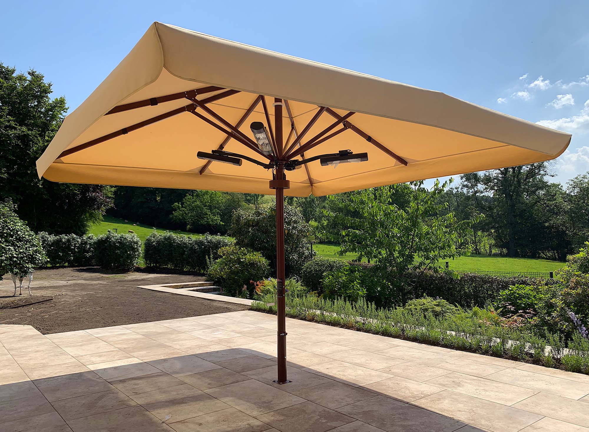 4x4m Aztec in Garden Fabric Membrane Aztec Parasols with Heating and Lighting