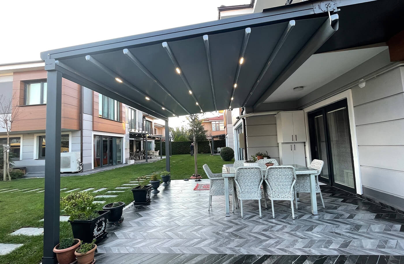 RRS Outdoor Garden Roof