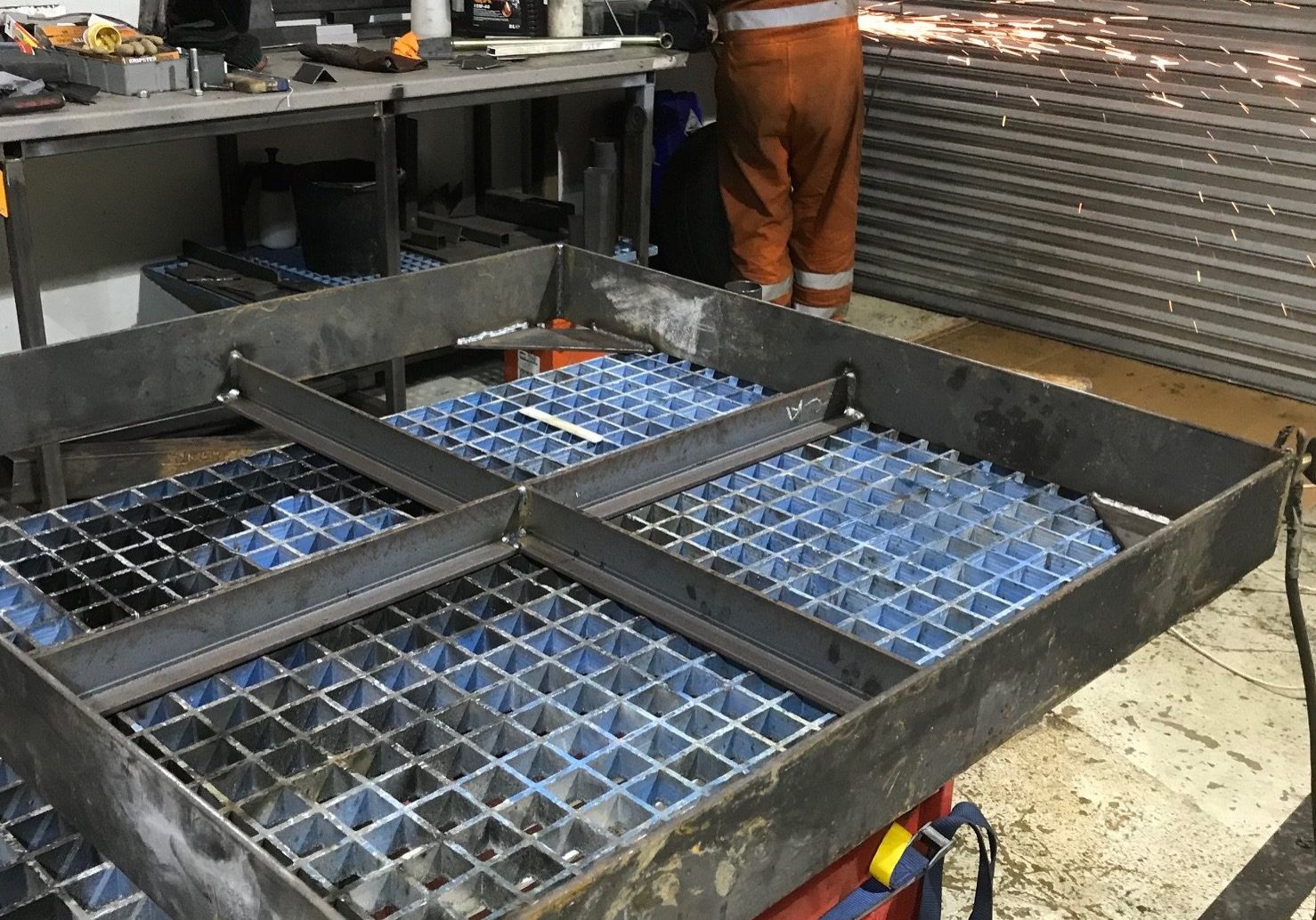 Welding+Shot Welding portable base for umbrella